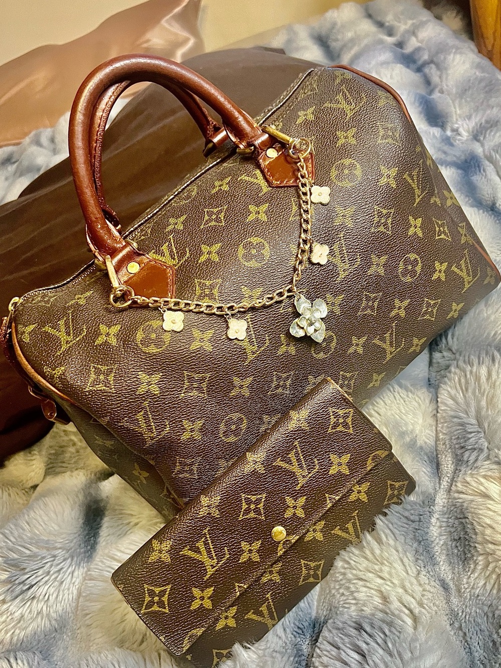 LOUIS VUITTON Mono Canvas Speedy 30 w Matching Wallet Set (Retail $2,087 total)